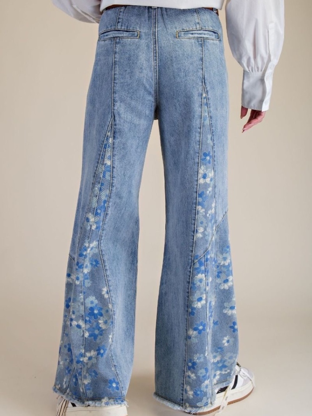New Easel Light Wash Floral Print Panel Wide leg Pants Frayed Hem Denim Jeans - Picture 9 of 10